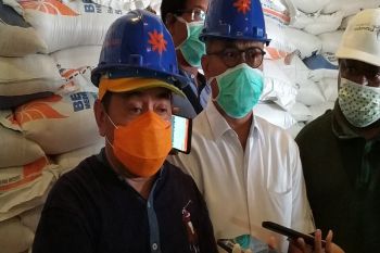 Persediaan gula pasir, dan telur ayam di Jayapura menipis