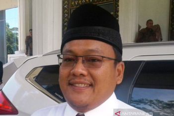 Stafnya positif COVID-19, seluruh anggota DPRD Tanah Datar siap menjalani protokol penanganan