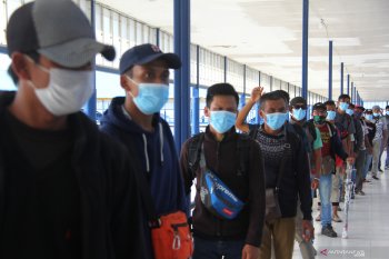 Pemerintah Kabupaten Kampar minta warga tidak ke luar daerah, termasuk ke Pekanbaru