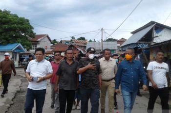 Pemkot Baubau sidak pasar pastikan ketersediaan sembako