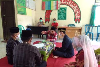 Pasangan pengantin di Musi Banyuasin pilih akad nikah di KUA
