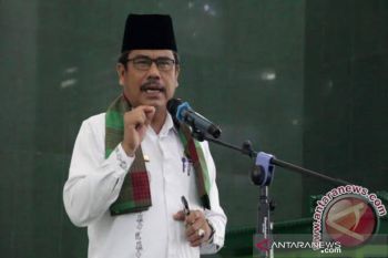 Agam umumkan kasus positif COVID-19 pertama