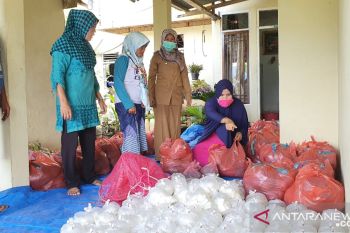 570 KK di Talamau Pasaman Barat terima bantuan pangan