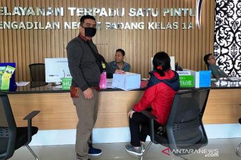 KPK limpahkan kasus dugaan penyuapan Bupati Solok Selatan ke Pengadilan Tipikor Padang