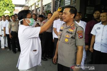 Sopirnya positif COVID-19, Hasil tes Kapolresta Padang negatif