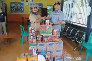 Legislator Kapuas sisihkan sebagian gaji bantu cegah penyebaranCovid-19