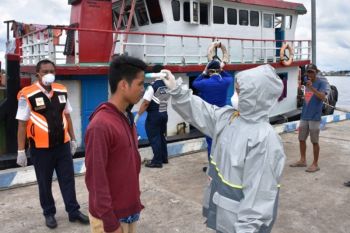 Satgas Penanganan COVID-19 Kapuas periksa 10 ABK