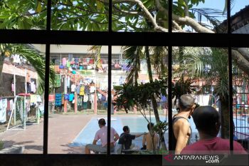 Cegah COVID-19, 25 narapidana Lapas Mataram dibebaskan