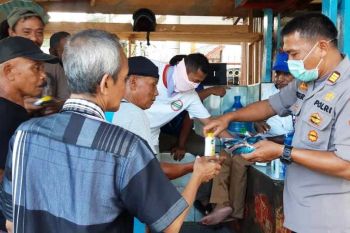 Binmas Polresta Jayapura Kota edukasi warga cegah virus corona