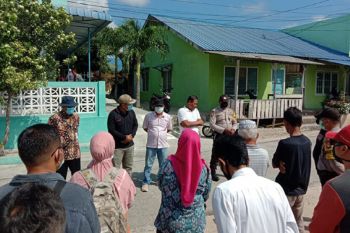 1.200 rumah di Karimun disemprot disinfektan cegah COVID-19
