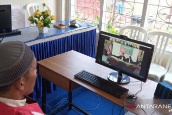 Kejari Padang Panjang laksanakan sidang secara daring