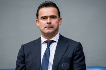 Marc Overmars mundur sebagai Direktur Ajax karena "pesan tidak pantas"