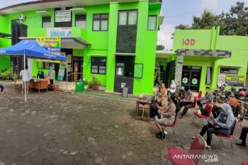 Gunung Kidul apresiasi Puskesmas Semanu buat APD secara mandiri