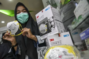 Masker N95  disarankan untuk  warga rawan karhutla