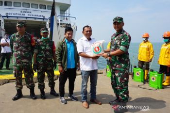 Warga Karimunjawa Jepara terima bantuan 1,2 ton beras