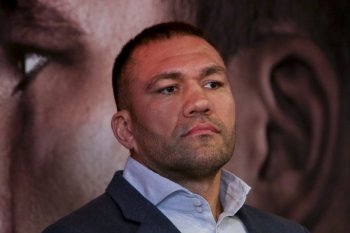 Kubrat Pulev sumbangkan sepatuh hadiah tarung kelas berat buat paramedis Corona