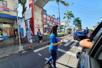 Pemprov Sulawesi Utara bagikan 3.000 makanan siap saji warga terdampak COVID-19