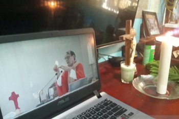 Uskup Agung Kupang Mgr Turang berdoa khusus  korban corona virus