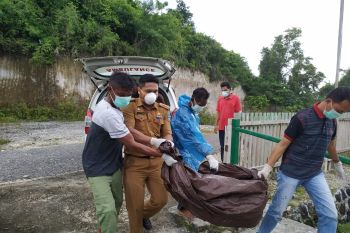 Nelayan  temukan jenazah mengapung tanpa busana di Perairan Bangkep