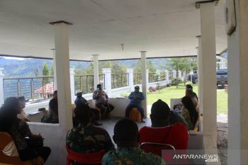 Pemerintah Kabupaten Tolikara batasi akses masuk ke wilayahnya cegah Corona