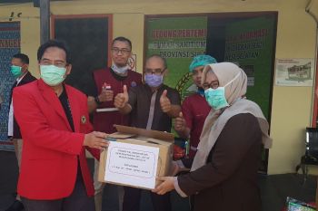 Unhas bantu penuhi APD sejumlah rumah sakit rujukan COVID-19
