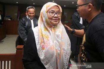 Mantan Menkes Siti Fadilah Supari bebas murni