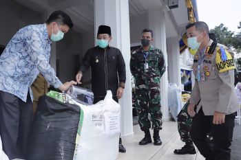 Kota Malang terima bantuan alat kesehatan tanggulangi pandemi COVID-19