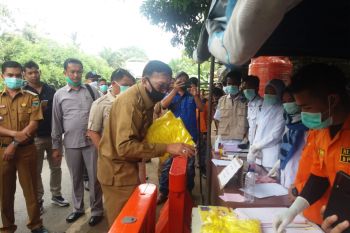 Hendrajoni kunjungi posko pengawasan COVID-19 di batas provinsi