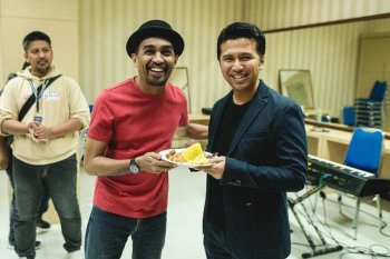 "Glenn, kami bangga kepadamu Bung," kata Wagub Jatim
