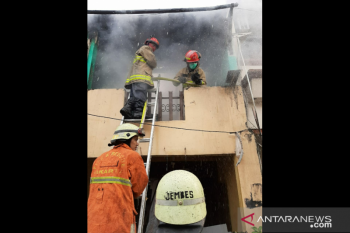 Dibangunkan tapi tak bangun-bangun, Agus tewas terbakar di dalam kamar