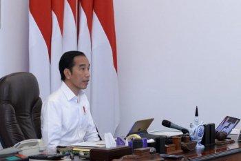 Presiden Jokowi tak bagikan paket sembako pada akhir pekan di Bogor
