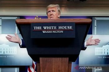 Trump ingin buka kembali aktivitas ekonomi