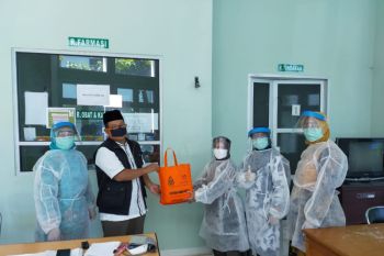UIN Walisongo bantu APD untuk tenaga medis