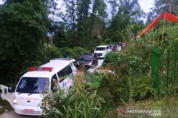 14 orang yang pernah kontak dengan warga Pasaman Barat positif COVID-19 diisolasi mandiri