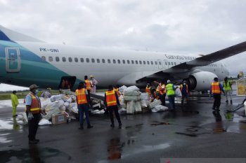 Pemkab Mimika senang pesawat penumpang bisa bawa kargo barang
