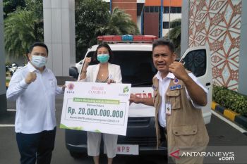 Tim Relawan Gugus Tugas dapat bantuan 19 ambulance