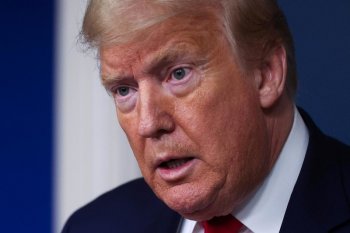 Trump menghentikan pendanaan kepada WHO