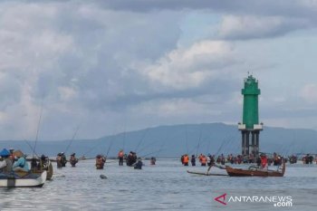 Masyarakat diminta tak berkegiatan di Pantai Sanur-Bali
