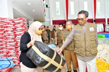 Gubernur Sulsel minta Dinsos segera salurkan bantuan terdampak COVID-19