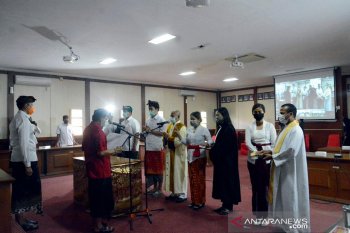 Gubernur Bali lantik ratusan PNS gunakan "teleconference"