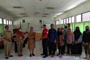Peserta pelatihan menjahit BLK diberdayakan produksi masker kain