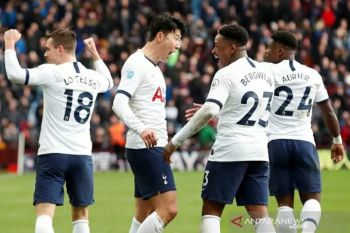 Gaji  karyawanTottenham batal dipotong