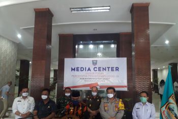 Pasien positif COVID-19 di Talamau Pasaman Barat langsung dievakuasi ke RS Unand Padang