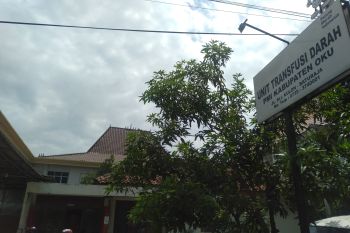 PMI OKU penuhi kebutuhan darah di tengah pandemi corona