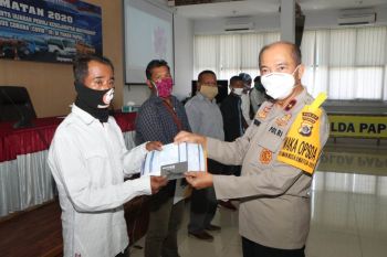 4.356 pengemudi di Papua yang terdampak virus corona terima insentif