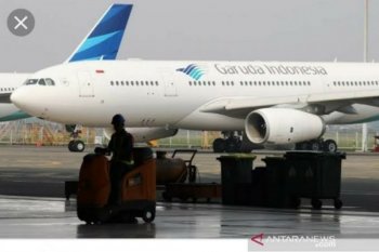 Garuda potong gaji karyawan sebagai imbas COVID-19