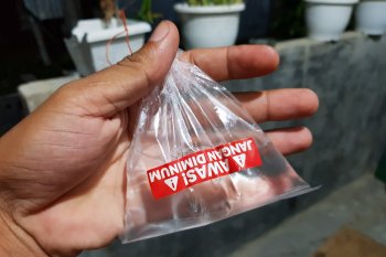 Bantuan  hand sanitizer