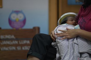 Agar terlindung dari COVID-19, IDAI sarankan pengaturan imunisasi anak