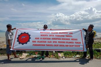 Nelayan minta hentikan pembangunan tanggul Teluk Palu