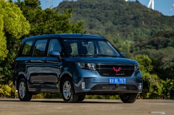 Wuling tambah varian premium dengan harga Rp131 juta